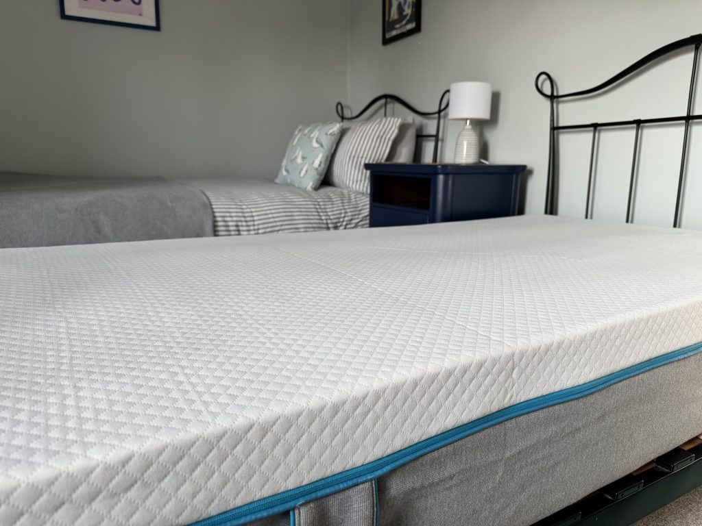 Simba mattress side view